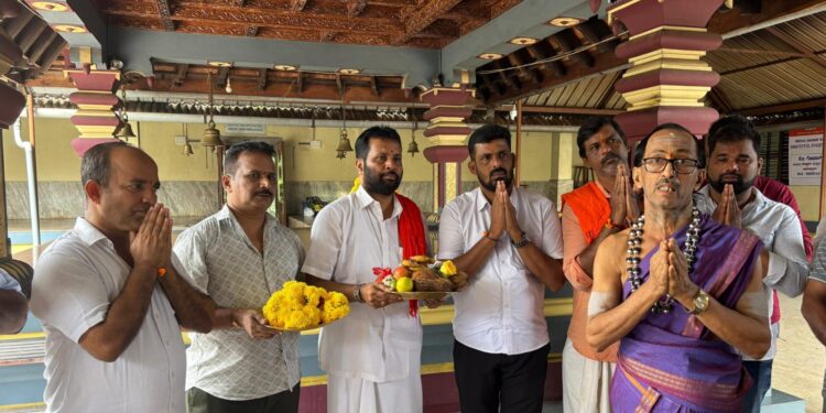 ಪುತ್ತೂರು : ಪ್ರಧಾನಿ ಮೋದಿ ಹುಟ್ಟುಹಬ್ಬದ ಪ್ರಯುಕ್ತ ಮೃತ್ಯುಂಜಯೇಶ್ವರ ದೇವಸ್ಥಾನದಲ್ಲಿ ವಿಶೇಷ ಪ್ರಾರ್ಥನೆ