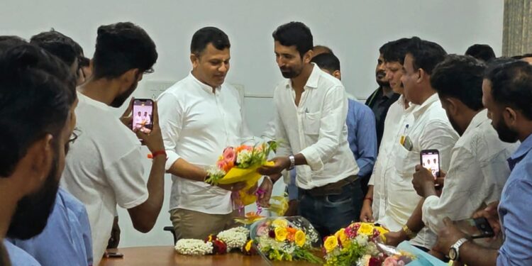 ಸಂಸದ ಕ್ಯಾಪ್ಟನ್ ಬ್ರಿಜೇಶ್ ಚೌಟ ರನ್ನು ಭೇಟಿಯಾಗಿ ಅಭಿನಂದಿಸಿದ SEZ ನಿರಾಶ್ರಿತರು