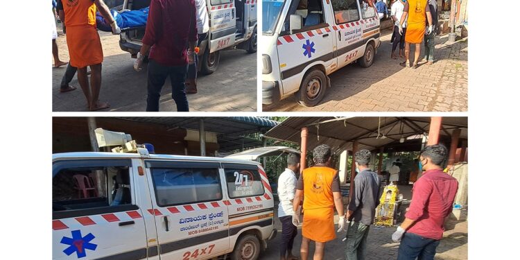 ಪುತ್ತೂರು : ಹಲವು ದಿನಗಳ ಹಿಂದೆ ಮೃತಪಟ್ಟ ವ್ಯಕ್ತಿಯ ಅಂತ್ಯಸಂಸ್ಕಾರ ನೆರವೇರಿಸಿದ ಹಿಂದೂ ಕಾರ್ಯಕರ್ತರು, ಸ್ಥಳೀಯರು!