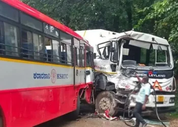 ಗುಂಡ್ಯ : ಬಸ್- ಟ್ಯಾಂಕರ್‌ ನಡುವೆ ಡಿಕ್ಕಿ ; ಹಲವರಿಗೆ ಗಾಯ!