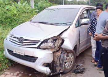 ಕರಾಯ : ಬೈಕ್-ಇನೋವಾ ನಡುವೆ ಡಿಕ್ಕಿ : ಬೈಕ್ ನಲ್ಲಿದ್ದ ಇಬ್ಬರು ಯುವಕರಿಗೆ ಗಂಭೀರ ಗಾಯ