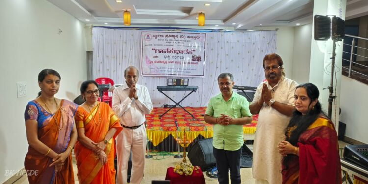 ಪುತ್ತೂರು : ದ್ವಾರಕಾ ಪ್ರತಿಷ್ಠಾನ ಆಶ್ರಯದಲ್ಲಿ ನವರಾತ್ರಿಯ ಪ್ರಯುಕ್ತ ಗಾನ ಸುಧಾರಸ ಕಾರ್ಯಕ್ರಮ