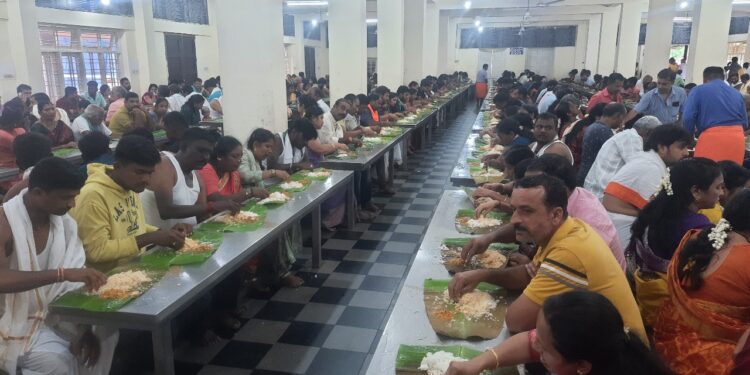 ಕುಕ್ಕೆ ಸುಬ್ರಹ್ಮಣ್ಯ ಕ್ಷೇತ್ರದ ಪವಿತ್ರ ಭೋಜನ ಪ್ರಸಾದಕ್ಕೆ ವೈವಿಧ್ಯಮ ಪಾಯಸ