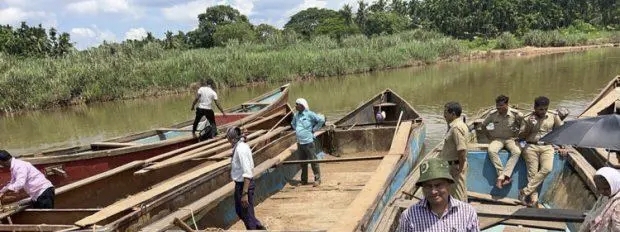 ಬಂಟ್ವಾಳ : ಮರಳು ಅಡ್ಡೆಗೆ ದಾಳಿ ; 20 ಬೋಟ್ಗಳು ವಶ!