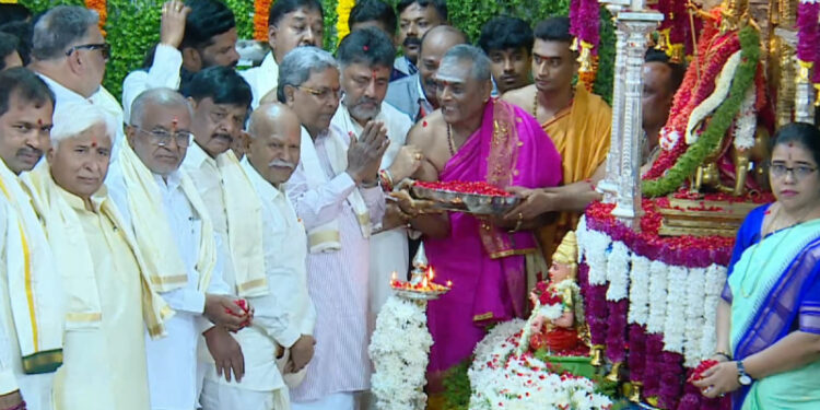 ವಿಶ್ವವಿಖ್ಯಾತ ದಸರಾಗೆ ಸಂಭ್ರಮದ ಚಾಲನೆ