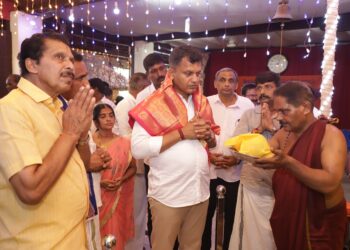 ಪುತ್ತೂರು : ಶ್ರೀ ಶಾರದಾ ಭಜನಾ ಮಂದಿರಕ್ಕೆ ಸಂಸದ ಕ್ಯಾಪ್ಟನ್ ಬ್ರಿಜೇಶ್ ಚೌಟ ಭೇಟಿ