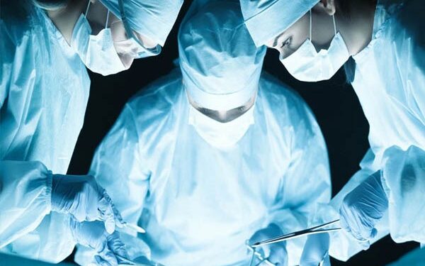 16 ವರ್ಷ ತಲೆ ಕೂದಲನ್ನೇ ತಿಂದು ಬದುಕಿದ ಯುವತಿ : ಆಪರೇಷನ್ ಮಾಡಿದ ವೈದ್ಯರಿಗೆ ಶಾಕ್!