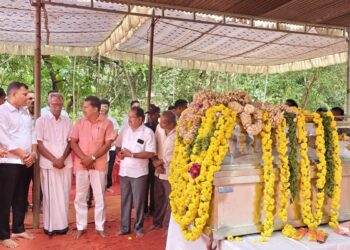 ವಿವೇಕಾನಂದ ವಿದ್ಯಾವರ್ಧಕ ಸಂಘದ ಕಾರ್ಯನಿರ್ವಹಣಾಧಿಕಾರಿ ಭಾಸ್ಕರ್ ಅವರ ಅಂತಿಮ ದರ್ಶನ ಪಡೆದ ಸಂಸದ ಕ್ಯಾಪ್ಟನ್ ಬ್ರಿಜೇಶ್ ಚೌಟ