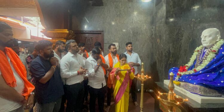 ಅರಣ್ಯಾಧಿಕಾರಿ ಸಂಜೀವ ಪೂಜಾರಿ ವಿರುದ್ಧ ಹಿಂ.ಜಾ.ವೇ. ವತಿಯಿಂದ ಕುದ್ರೋಳಿ ಶ್ರೀ ಗೋಕರ್ಣನಾಥೇಶ್ವರ ದೇವಸ್ಥಾನದಲ್ಲಿ ಸಾಮೂಹಿಕ ಪ್ರಾರ್ಥನೆ