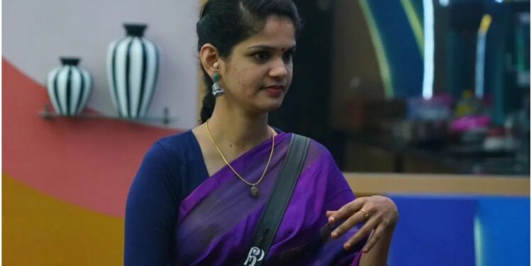 ‘ಮದುವೆ ಫಿಕ್ಸ್ ಮಾಡಿಕೊಂಡು ಬಂದಿದ್ದೀನಿ.,ಯಾರ ಜೊತೆ ಸಂಬಂಧ ಕಟ್ಟಬೇಡಿ -ಚೈತ್ರಾ ಕುಂದಾಪುರ