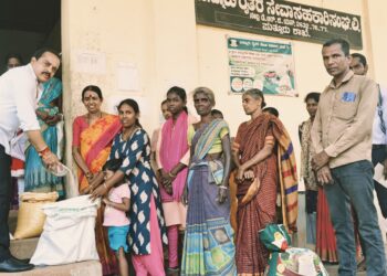 ಕೋಡಿಂಬಾಡಿ ಪಡಿತರ ಅಂಗಡಿಗೆ ದಿಡೀರ್ ಭೇಟಿ :ರೇಶನ್ ಅಕ್ಕಿ ಪರಿಶೀಲನೆ ಮಾಡಿದ ಶಾಸಕ ಅಶೋಕ್ ರೈ