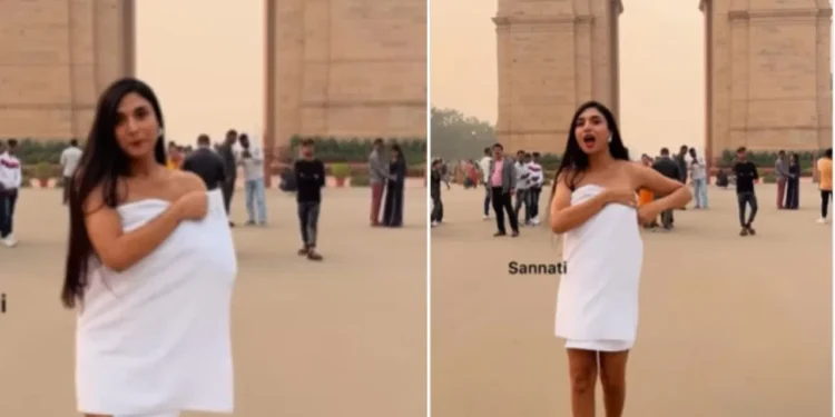 ಬರೀ ಟವೆಲ್‌ ಸುತ್ತಿಕೊಂಡು ಇಂಡಿಯಾ ಗೇಟ್‌ ಬಳಿ ಯುವತಿಯ ಬೋಲ್ಡ್‌ ಡಾನ್ಸ್‌; ವಿಡಿಯೋ ವೈರಲ್‌