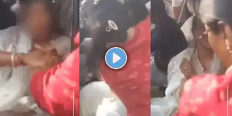 ತನ್ನ ಪತಿಯೊಂದಿಗೆ ಸುತ್ತಾಡುತ್ತಿದ್ದ ಯುವತಿಗೆ ನಡುರಸ್ತೆಯಲ್ಲೇ ಥಳಿಸಿದ ಮಹಿಳೆ