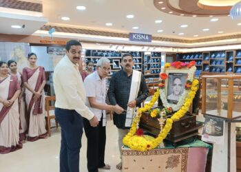 ಪುತ್ತೂರು: ಮುಳಿಯ ಜ್ಯುವೆಲ್ಸ್ ಸಂಸ್ಥಾಪಕರ ದಿನದ ಅಂಗವಾಗಿ ಪ್ರತಿ ಗ್ರಾಂ ಚಿನ್ನದಲ್ಲಿ 50ರೂ ಸಾಮಾಜಿಕ ಉದ್ದೇಶಗಳಿಗೆ ಬಳಕೆ