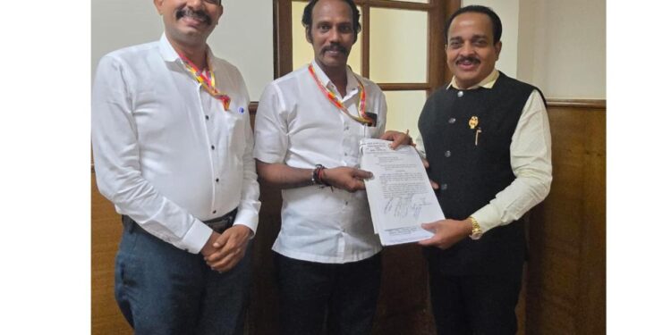 ಪುತ್ತೂರು : ಶಾಸಕ ಅಶೋಕ್ ಕುಮಾರ್ ರೈ ಯವರ ಮುತುವರ್ಜಿಯಲ್ಲಿ ತುಳು ಅಧ್ಯಯನ ಪೀಠಕ್ಕೆ 10 ಲಕ್ಷ ರೂಪಾಯಿಗಳ ಅನುದಾನ ಬಿಡುಗಡೆ..!!!