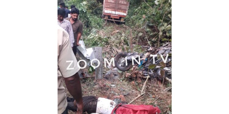 ಕಂಟೈನರ್ – ಸ್ಕೂಟಿ ಡಿಕ್ಕಿ : ಸವಾರ ಮೃತ್ಯು : ಮಹಿಳೆ ಗಂಭೀರ..!!