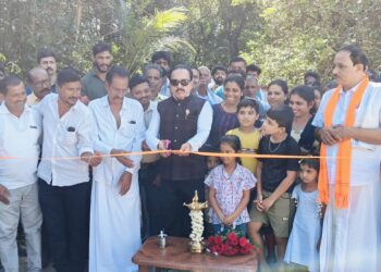 ಪಡ್ಡಾಯೂರು – ಪಟ್ಟೆ ಕಾಂಕ್ರೀಟ್ ರಸ್ತೆ ಉದ್ಘಾಟಿಸಿದ ಶಾಸಕ ಅಶೋಕ್ ರೈ ..!!