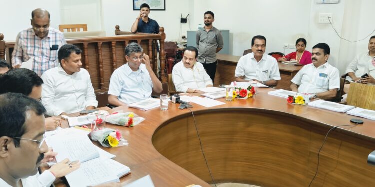 ಪುತ್ತೂರಿನ ಬಸ್ ನಿಲ್ದಾಣದ ಬಳಿ ತಲೆ ಎತ್ತಲಿದೆ ಬೃಹತ್ PWD ಕಾಂಪ್ಲೆಕ್ಸ್: ಶಾಸಕ ಅಶೋಕ್ ರೈ ಮನವಿಗೆ ಸೈ ಎಂದ ಸಚಿವ ಜಾರಕಿಹೊಳಿ