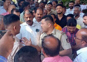 ನೆಲಸಮಗೊಂಡ ರಾಜೇಶ್ ಬನ್ನೂರು ಮನೆಯ ಎದುರು ಬಿಜೆಪಿ ವತಿಯಿಂದ ಪ್ರತಿಭಟನೆ…!!!!