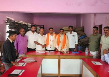 ಪೆರುವಾಯಿ ವ್ಯವಸಾಯ ಸೇವಾ ಸಹಕಾರಿ ಸಂಘದ ನೂತನ ಅಧ್ಯಕ್ಷರಾಗಿ ಮನೋರಾಜ್ ರೈ ಅಡಿವಾಯಿ : ಉಪಾಧ್ಯಕ್ಷರಾಗಿ ಶೇಖರ ಪೂಜಾರಿ ಕುಂಬಳಕೋಡಿ ಆಯ್ಕೆ