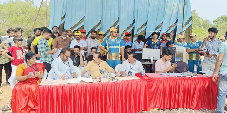 ಹೊನಲು ಬೆಳಕಿನಲ್ಲೇ ಕ್ರಿಕೆಟ್ ಆಡಿ ಬಿಸಿಲಲ್ಲಿ ಬೇಡ : ಕ್ಷೇತ್ರದ 10 ಕಡೆ ವಿವಿಧ ಕ್ರೀಡಾಂಗಣದ ಅಭಿವೃದ್ದಿ: ಶಾಸಕ ಅಶೋಕ್ ರೈ