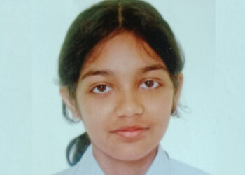 ಪರೀಕ್ಷೆಗೆ ಓದಿಕೊಳ್ಳುವಂತೆ ತಾಯಿ ಗದರಿಸಿದ್ದಕ್ಕೆ 20ನೇ ಮಹಡಿಯಿಂದ ಜಿಗಿದು ಬಾಲಕಿ ಆತ್ಮಹತ್ಯೆ..!!