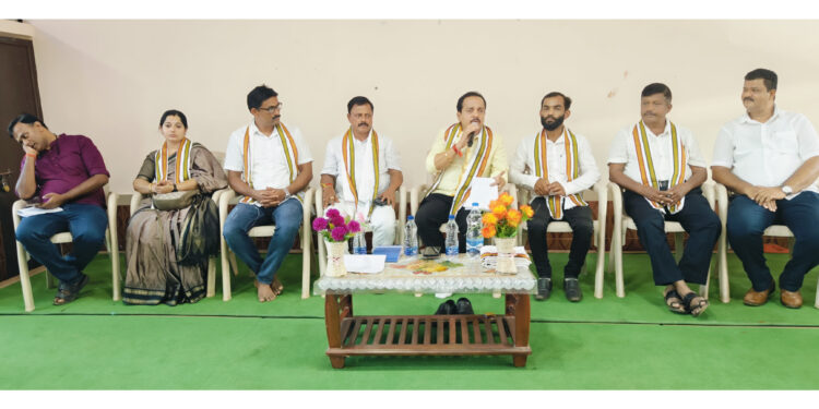 ಬಿಜೆಪಿ ಶಕ್ತಿ ಕೇಂದ್ರದ ಅಧ್ಯಕ್ಷರ ಅಕ್ರಮ ‌ಸಕ್ರಮ ಕೂಡಾ ಮಂಜೂರು ಮಾಡಿದ್ದು ನಾನು; ಶಾಸಕ ಅಶೋಕ್ ರೈ