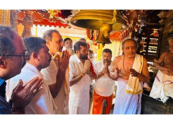 ಪುತ್ತಿಲ ಪರಿವಾರ ಸೇವಾ ಟ್ರಸ್ಟ್ ನೇತೃತ್ವದಲ್ಲಿ ಡಿ.27,28 ಶ್ರೀನಿವಾಸ ಕಲ್ಯಾಣೋತ್ಸವ – ಡಿ.29ಕ್ಕೆ ಉಚಿತ ಸಾಮೂಹಿಕ ವಿವಾಹ : ಪೂರ್ವತಯಾರಿಗೆ ಮೊದಲು ಮಹಾಲಿಂಗೇಶ್ವರ ದೇವಾಲಯದಲ್ಲಿ ವಿಶೇಷ ಪ್ರಾರ್ಥನೆ