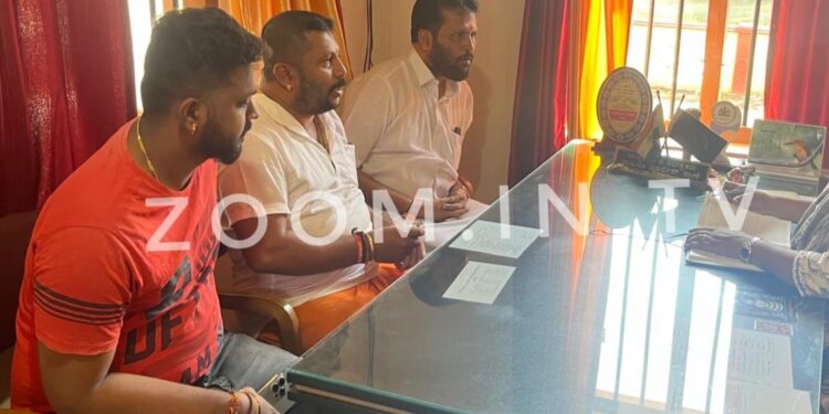 ಪುತ್ತೂರು: ಅಪ್ರಾಪ್ತ ಬಾಲಕನಿಂದ ಬಸ್ಸಿನಲ್ಲಿ ಅಸಯ್ಯ ವರ್ತನೆ : ಠಾಣೆಗೆ ದೂರು..!!!