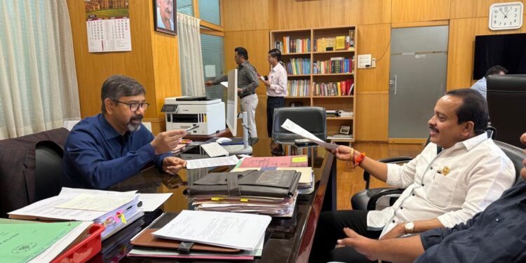 ಉಪ್ಪಿನಂಗಡಿ ಶ್ರೀ ಸಹಸ್ರಲಿಂಗೇಶ್ವರ ದೇವಸ್ಥಾನಕ್ಕೆ ಭೂಮಿ ಖರೀದಿ ವಿಚಾರ : ಕಂದಾಯ ಇಲಾಖೆಯಿಂದ ಶೀಘ್ರ ಅನುಮತಿ: ಶಾಸಕ ಅಶೋಕ್ ರೈ