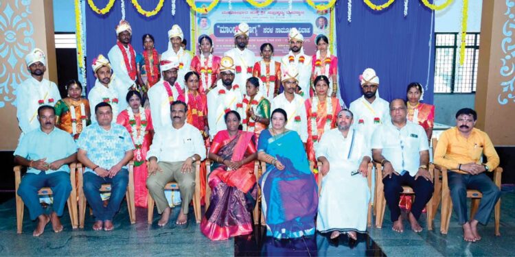 ಕುಕ್ಕೆ ಶ್ರೀಸುಬ್ರಹ್ಮಣ್ಯದಲ್ಲಿ ‘ಮಾಂಗಲ್ಯ ಭಾಗ್ಯ’ ಸರಳ ಸಾಮೂಹಿಕ ವಿವಾಹ- ದಾಂಪತ್ಯ ಜೀವನಕ್ಕೆ ಕಾಲಿಟ್ಟ 10 ಜೋಡಿ..!!!