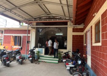 ಪುತ್ತೂರು: ಜ್ಯೂಸ್ ಕುಡಿಯುತ್ತಿದ್ದ ಬಿನ್ನ ಕೋಮಿನ ಜೋಡಿ: ಪೊಲೀಸರಿಗೊಪ್ಪಿಸಿದ ಹಿಂದೂ ಸಂಘಟನೆಯ ಕಾರ್ಯಕರ್ತರು…!!!