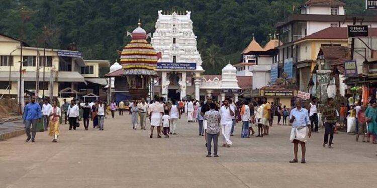 ಮನೆ ಬಾಗಿಲಿಗೆ ಬರಲಿದೆ ಕರ್ನಾಟಕದ 14 ದೇಗುಲಗಳ ಪ್ರಸಾದ; ಇ-ಪ್ರಸಾದ ಸೇವೆ ಆರಂಭ..!!!
