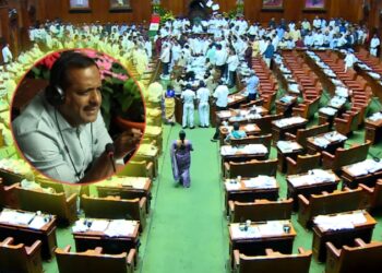 ಗಲಾಟೆ-ಗದ್ದಲ: ವಿಧಾನಸಭೆ ಕಲಾಪದಿಂದ 6 ತಿಂಗಳವರೆಗೆ 18 ಬಿಜೆಪಿ ಸದಸ್ಯರ ಅಮಾನತು..!!