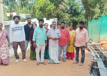 ಕೆರೆಮೂಲೆ-ಕೇಪುಳು ಸಂಪರ್ಕ ರಸ್ತೆಯಲ್ಲಿ ನಿಯಮ ಬಾಹಿರ ಚರಂಡಿ ಕಾಮಗಾರಿ ವಿರುದ್ಧ ಪ್ರತಿಭಟನೆ