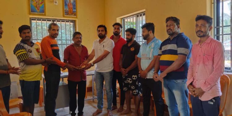 ಕ್ರಿಕೆಟ್ ಪಂದ್ಯಾಕೂಟದಲ್ಲಿ ಉಳಿಸಿದ ಮೊತ್ತವನ್ನು ಅನಾರೋಗ್ಯ ಪೀಡಿತರಿಗೆ ಸಹಾಯಹಸ್ತವಾಗಿ ನೀಡಿದ ವಿನೂತನ ಯುವಕ ಮಂಡಲ (ರಿ ) ಬೊಳಂತಿಮೊಗರು..!!