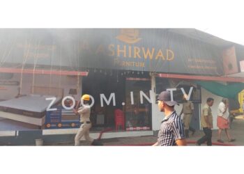 ಪುತ್ತೂರು: ಫರ್ನಿಚರ್ ಮಳಿಗೆಗೆ ಬೆಂಕಿ…!!!