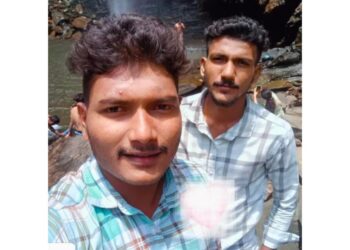 ಭೀಕರ ರಸ್ತೆ ಅಪಘಾತ; ಸವಾರ ಸಾವು, ಸಹಸವಾರ ಗಂಭೀರ…!!