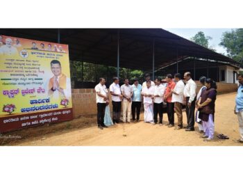 ಕೇಪು: ಉಳ್ಳಾಲ್ತಿ ದೇವಸ್ಥಾನಕ್ಕೆ ಹಾದುಹೋಗುವ ರಸ್ತೆ ಕಾಂಕ್ರಿಟೀಕರಣ ಕಾಮಗಾರಿಗೆ ಚಾಲನೆ..!