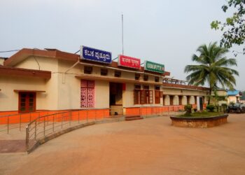 ಪುತ್ತೂರು: ರೈಲ್ವೇ ನಿಲ್ದಾಣದಲ್ಲಿ‌ ಶೀಟ್ ಬಿದ್ದು ಇಬ್ಬರಿಗೆ ಗಾಯ : ಸೂಕ್ತ ಚಿಕಿತ್ಸೆ ನೀಡುವಂತೆ ಶಾಸಕ ಅಶೋಕ್ ರೈ ಸೂಚನೆ..!!