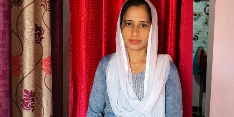 ಮದ್ವೆಗೆ 8 ದಿನ ಬಾಕಿ ಇರುವಾಗ ಮಾಜಿ ಗೆಳೆಯ ಬ್ಲಾಕ್​ಮೇಲ್.. ನೋವಲ್ಲೇ ಜೀವಬಿಟ್ಟ ದೈಹಿಕ ಶಿಕ್ಷಕಿ..!!