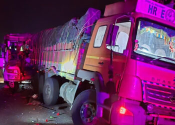 ಬೆಳ್ಳಂಬೆಳಗ್ಗೆ ಭೀಕರ ಅಪಘಾತ; ಐವರು ನಿಧನ..!!