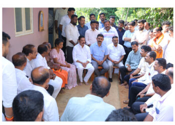 ಮೃತ ಸುಹಾಸ್ ಶೆಟ್ಟಿ ಮನೆಗೆ ನಳಿನ್ ಕುಮಾರ್ ಕಟೀಲ್ ಭೇಟಿ: ಒಂದು ಲಕ್ಷ ಆರ್ಥಿಕ ಸಹಾಯ..!!!