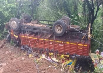 ಬಂಟ್ವಾಳ: ಲಾರಿ ಪಲ್ಟಿಯಾಗಿ ಕಾರ್ಮಿಕ ಮೃತ್ಯು..!!