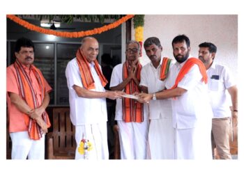 ವಿ.ಹಿಂ.ಪ ಕಾರ್ಯಾಲಯ ಕಟ್ಟಡಕ್ಕೆ ಪುತ್ತಿಲ ಪರಿವಾರ ಸೇವಾ ಟ್ರಸ್ಟ್ ವತಿಯಿಂದ ದೇಣಿಗೆ..!!