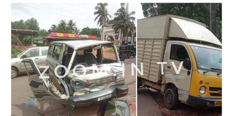 ವಿಟ್ಲ: ಗೂಡ್ಸ್ ವಾಹನ ಮತ್ತು ಓಮ್ನಿ ಕಾರ್ ನಡುವೆ ಡಿಕ್ಕಿ..!!