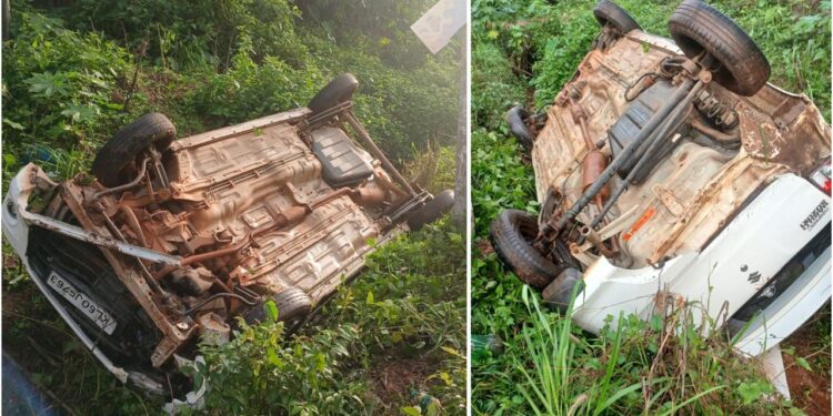 ವಿಟ್ಲ: ನಿಯಂತ್ರಣ ತಪ್ಪಿ ಕಾರು ಪಲ್ಟಿ..!!