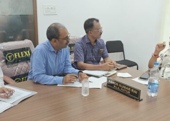 ಪುತ್ತೂರು KSRTC ಬಸ್ ವ್ಯವಸ್ಥೆ, ಲೋಪದೋಷಗಳ ಬಗ್ಗೆ ಅಧಿಕಾರಿಗಳ ಸಭೆ : ಪುತ್ತೂರಿನಿಂದ ಮಂಗಳೂರಿಗೆ ನಾನ್ ಸ್ಟಾಪ್ ಎಕ್ಸ್‌ಪ್ರೆಸ್ ಬಸ್ ಆರಂಭ: ಶಾಸಕ ಅಶೋಕ್ ರೈ..!!