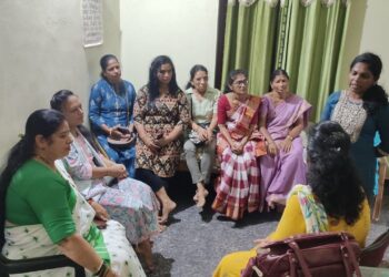 ಪುತ್ತೂರು : ಸಂತ್ರಸ್ಥೆ ಮನೆಗೆ ಮಂಗಳೂರಿನ ಮಹಿಳಾ ಸಂಘಟನೆಗಳ ನಿಯೋಗ ಭೇಟಿ..!!