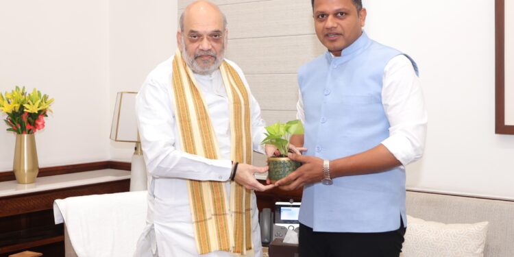 ಸುಹಾಸ್‌ ಶೆಟ್ಟಿ ಹತ್ಯೆ ಎನ್‌ಐಎಗೆ ಹಸ್ತಾಂತರ; ಅಮಿತ್‌ ಶಾ ಅವರನ್ನು ಭೇಟಿಯಾಗಿ ಕೃತಜ್ಞತೆ ಸಲ್ಲಿಸಿದ ಕ್ಯಾ. ಚೌಟ ..!!